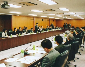 �u��Ɖ�v�R�c���v�ɂ����Ĉ��A����|����b