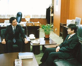 �|���O��b�ƈ��p���s���ɓ���b