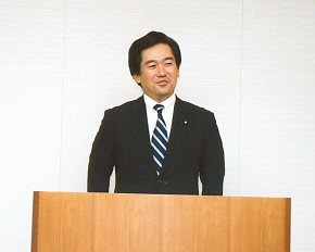 �E���ɌP�����s���ɓ���b