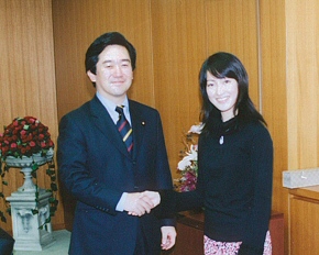 �y�C�I�t�L��|�X�^�[���f���i�̌��ޏ��q����j�ƈɓ���b