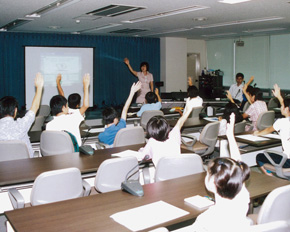 �q�ǂ������֌��w�f�[�E�u�b�̖͗l(�W��25��)