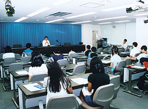 �����q���V�搶�̍u�b