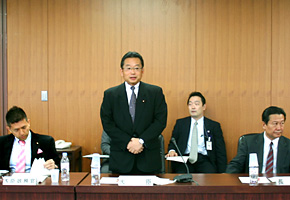 �����ǒ���c�ɂ����Ĉ��A����R�{��b�i10��25���j